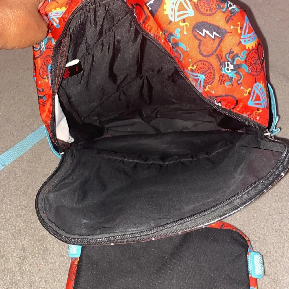 Backpack - Picture 3 of 5